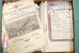 Large quantity of old sheet music appearing to date to the 1920's - 30's - Some hundreds of items.