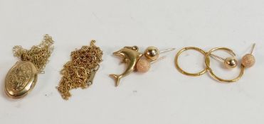 Collection of assorted 9ct gold jewellery, gross weight 5g. Includes locket & chain, charm/ pendant,