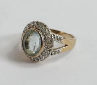 9ct ladies dress ring set with aquamarine stone, size L, 4.8g.