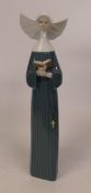 Lladro figurine Playerful Moment 5500. Height 25.5cm