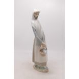 Lladro large lady with basket of apples, height 33cm