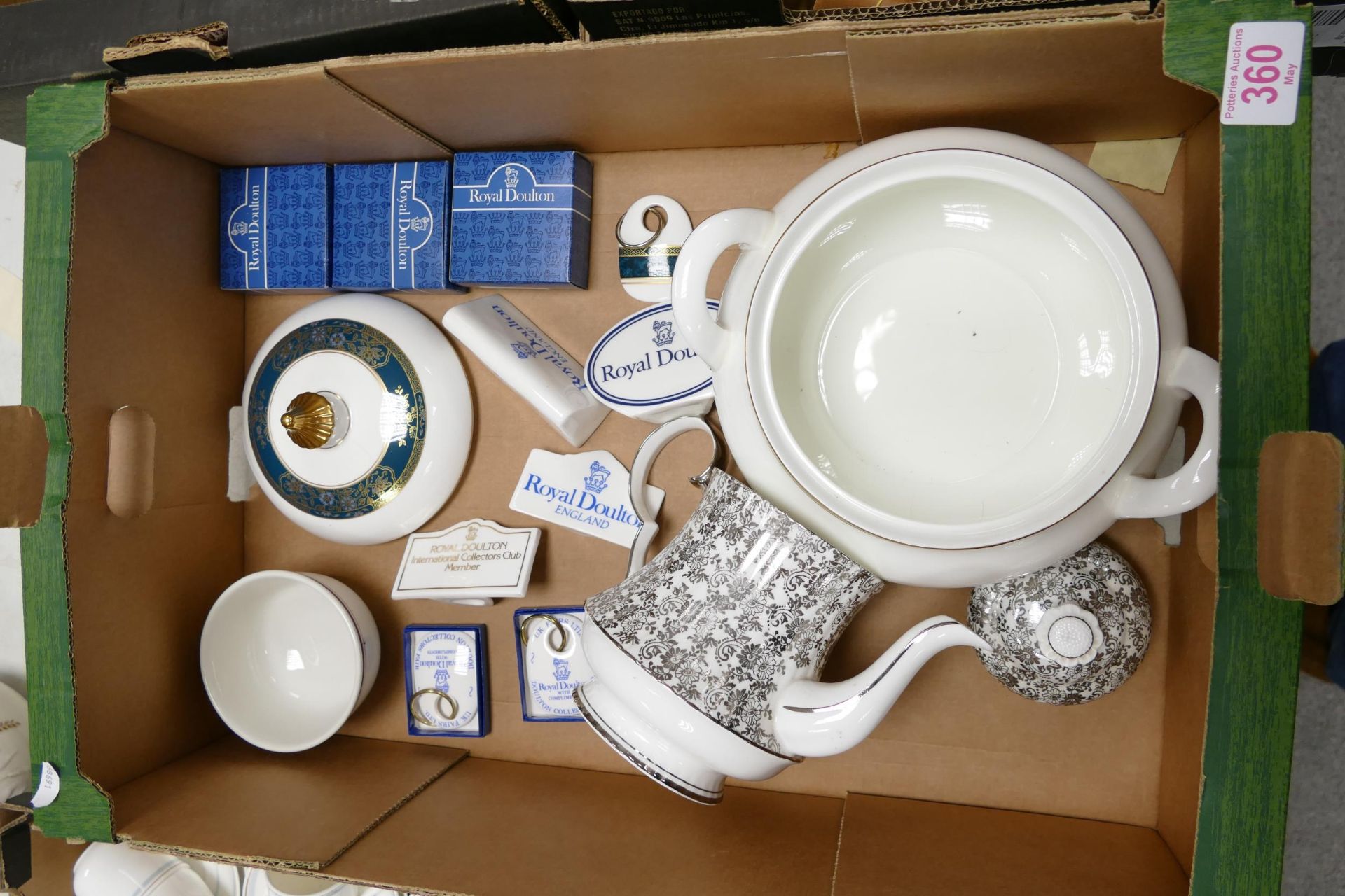 Royal Doulton Carlyle lidded tureen (2nds), Royal Doulton ceramic display stands, key rings etc (1