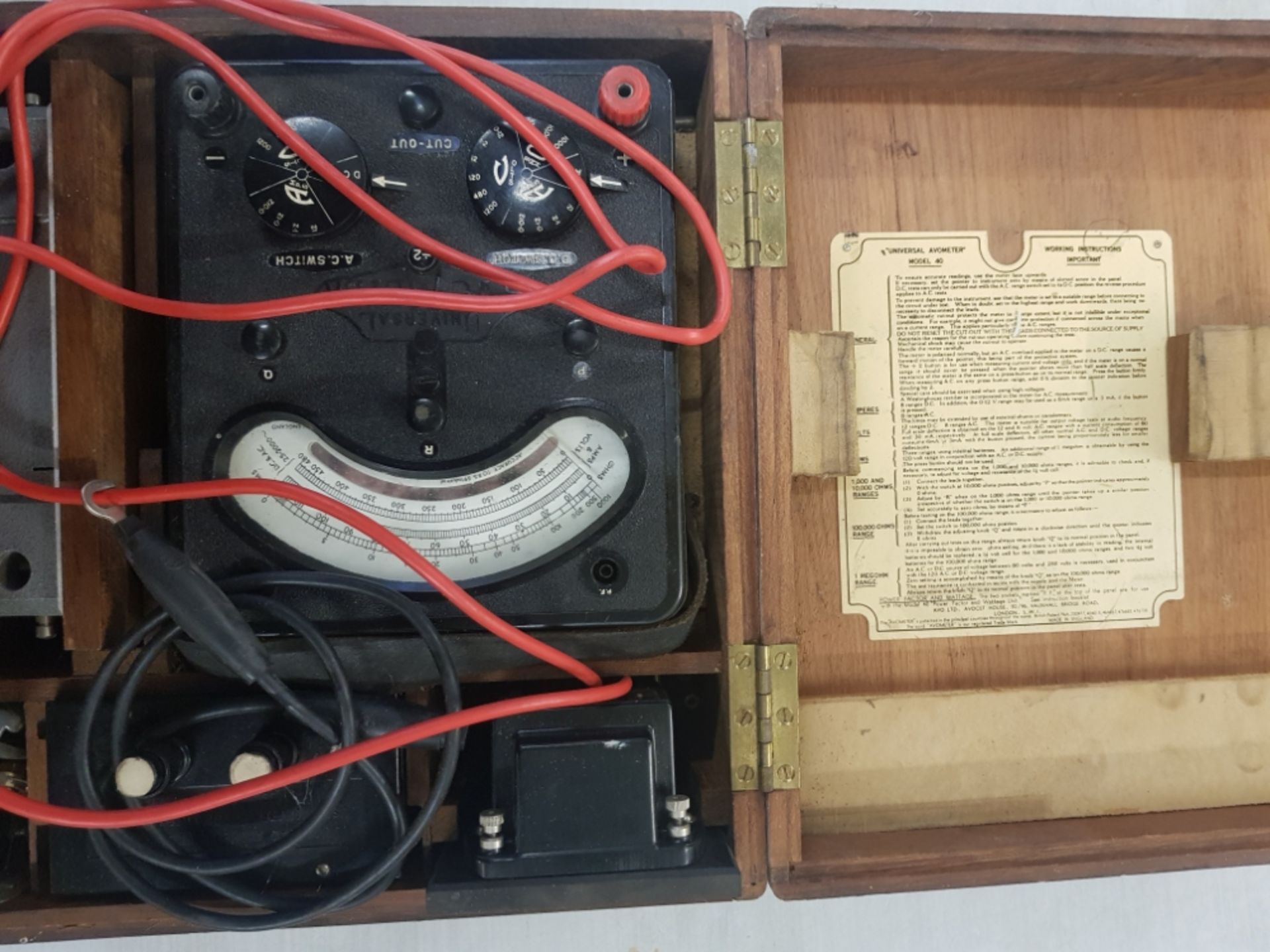 Universal avometer model 40 - Image 2 of 2