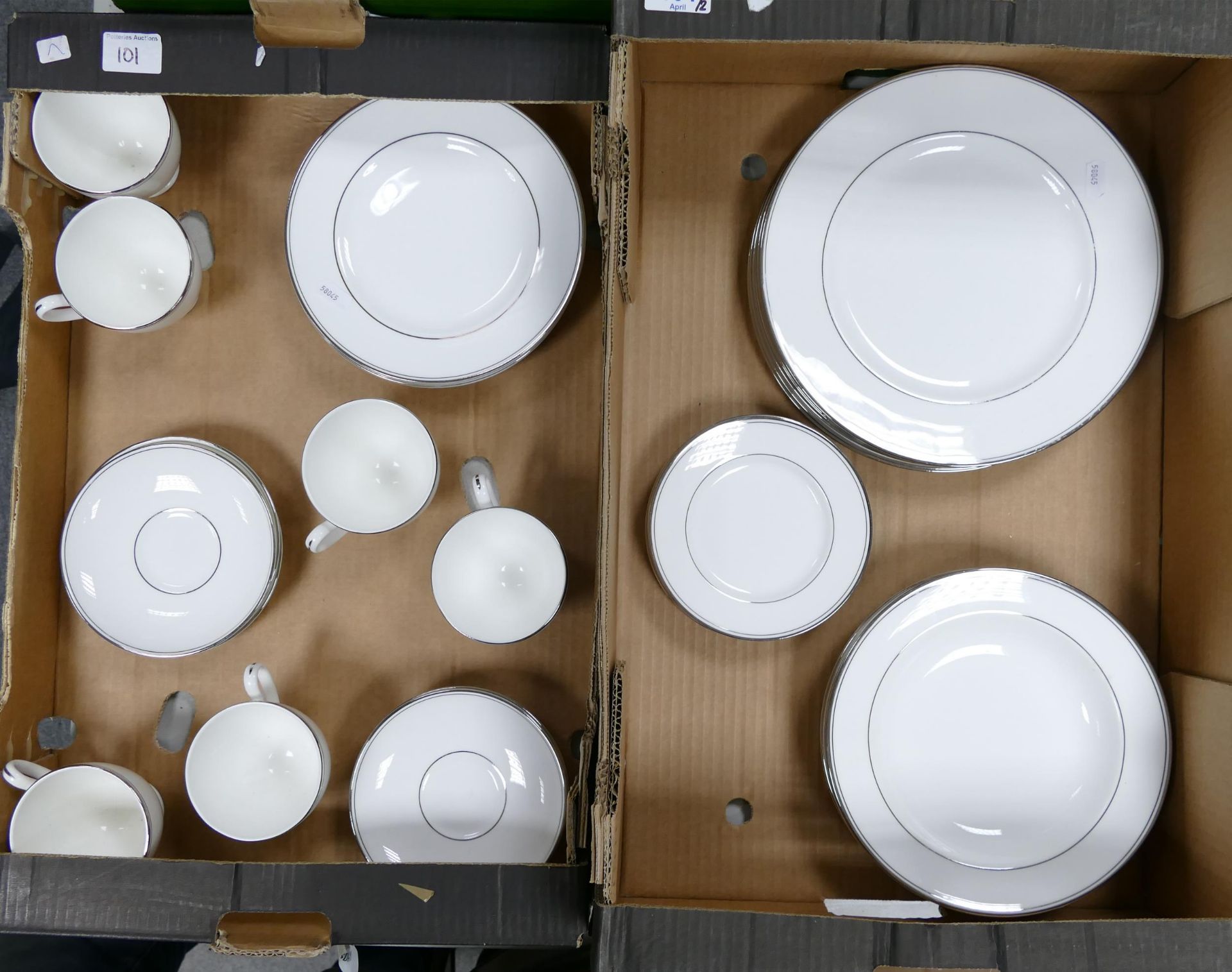 Wedgwood Waterford Kilbarry Platinium Patterned Tea & Dinnerware (36 pieces in 2 trays)