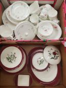 A mixed collection of ceramic items to include Coalport Innocence pattern dinner and tea ware