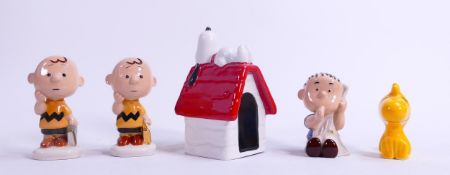 Wade Snoopy Collection figures Charlie Brown x 2 & Linus plus Snoopy and Woodstock, marked to base