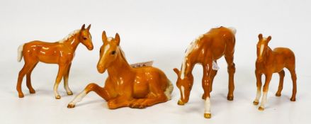 Beswick Palomino Foals to include Lying 915, Grazing Foal 946, Foal 1813 1st Version, & small