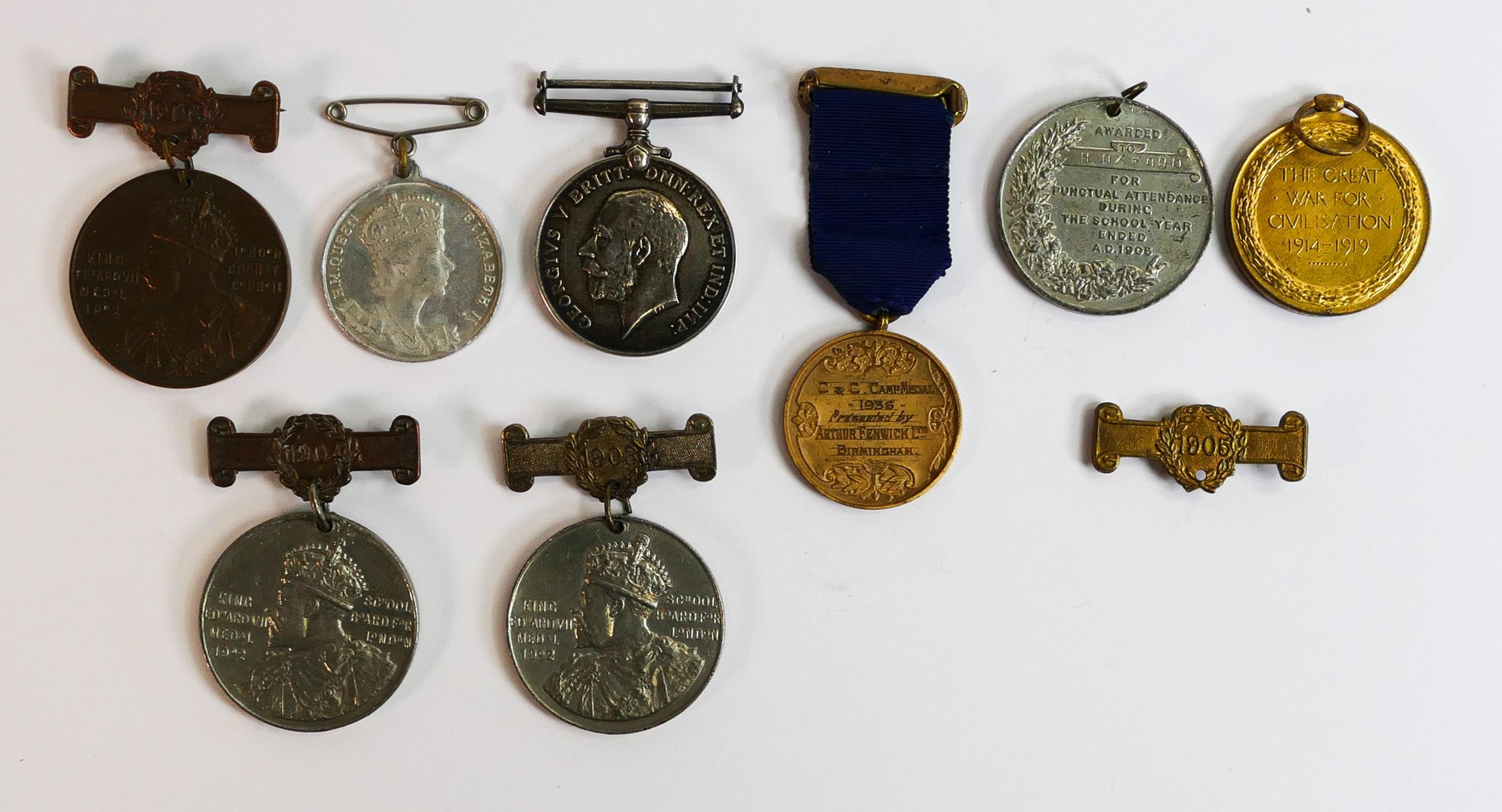 Pair first world war medals awarded to 302486 Pte H.Oxford.Essex.R comprising 1914-1918 Victory