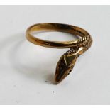 9ct gold snake ring,size O, 1.9g.
