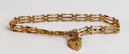 9ct gold gate bracelet, 4.4g.