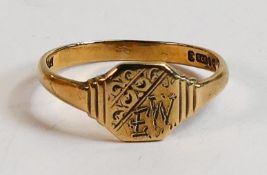 9ct gold signet ring, size Q,2.3g.
