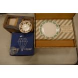 Ridgway 21 piece teaset together with similar Balmoral patterned 18 [ices teaset and boxed Tutbury