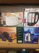 A collection of boxed kitchen accessories to include Saucepan set, toaster and 2 kettles (4)