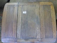Dark oak drop leaf ocassional table together with an oak magazine rack (2).