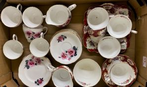 A mixed collection of tea ware items to include duchess tea set & royal standard floral tea set