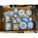 A collection of wedgwood jasperware items to include lidded pots, pin dishes, tankards etc (1 tray)