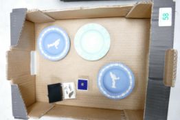 Wedgwood jasper ware to include turquoise pin dish, 2 blue pin dishes together with Rolls Royce