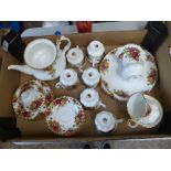 Royal Albert Old country rose patterned tea ware to include Large tea pot, 6 tea cups, 5 saucers,
