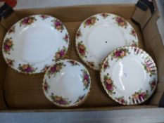 Royal Albert Old country rose patterened dinner ware to include 7 dinner plates, 6 salad plates, 6