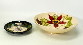 Moorcroft bowl in the columbine pattern 18.5cm, and pin dish in a lilly design, second 11.5cm (2)