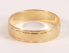 18ct hallmarked gold wedding band / ring. Ring size O, weight 2.07g.