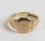 9ct gold signet ring, size L, 3.2g.