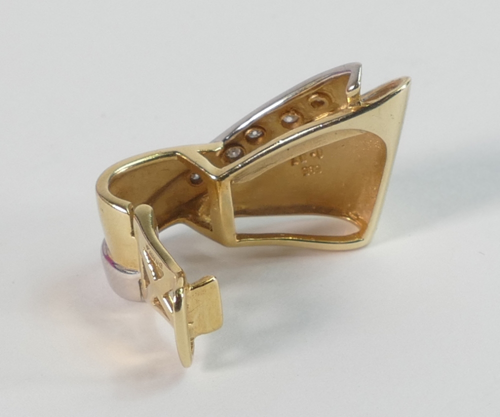 14ct gold two colour gold pendant set with diamonds, 5.2g. - Image 2 of 3