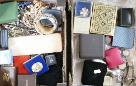 Two trays of assorted costume jewellery & watches, boxed items etc., a large number of pieces.