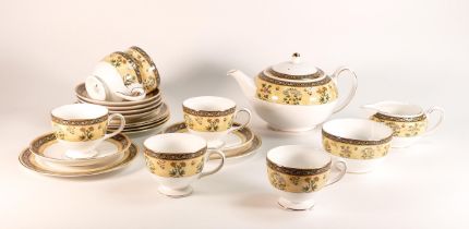 Wedgwood India full tea set to include 6 trios, milk jug, sugar bowl and tea pot. 21 pieces (1 tray)