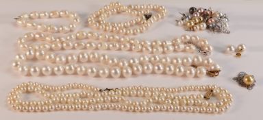 Nice collection of cultured and freshwater pearls with 9ct gold and silver fittings - Includes
