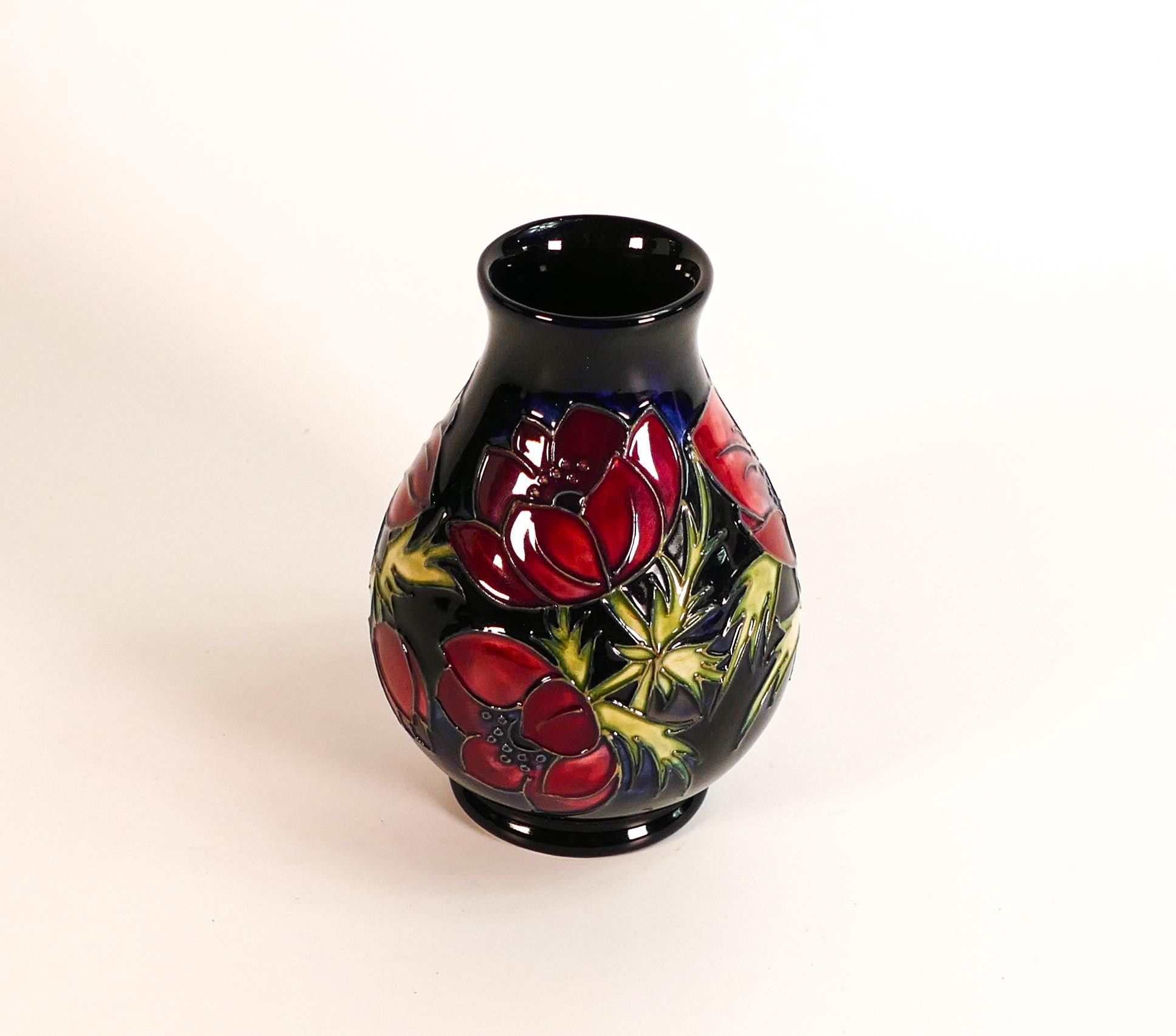 Moorcroft Anemone on blue ground vase, limited edition, height 14cm, boxed - Bild 4 aus 6