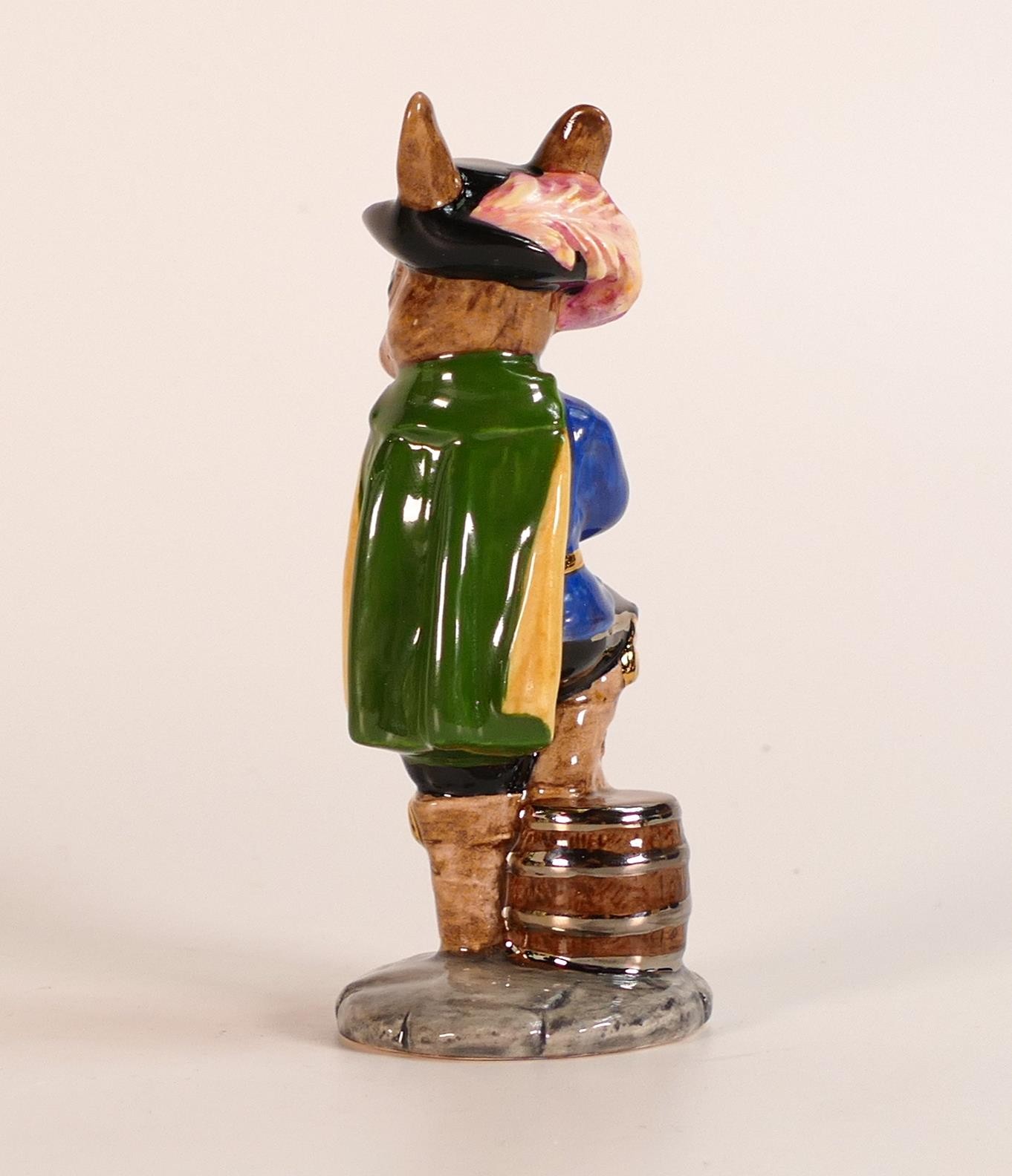 Royal Doulton Bunnykins figure Cavalier DB179, painted in a different colourway with gold & silver - Bild 3 aus 4