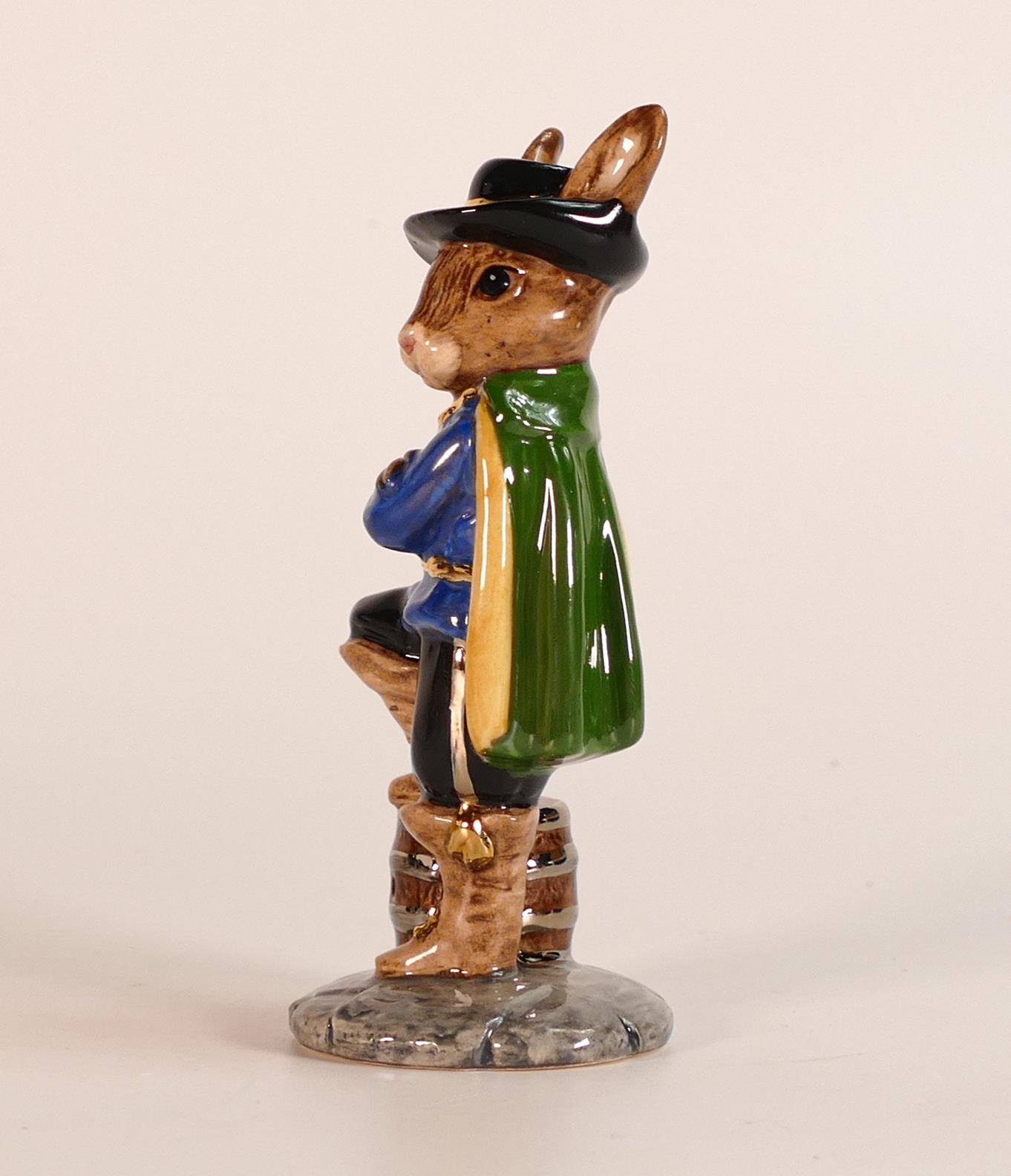 Royal Doulton Bunnykins figure Cavalier DB179, painted in a different colourway with gold & silver - Bild 2 aus 4