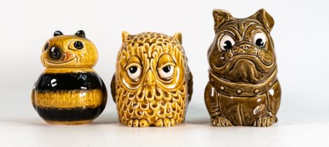 A collection of Sylvac pottery items to include Bumble Bee lidded pot 5383, Bulldog money box 5096 &