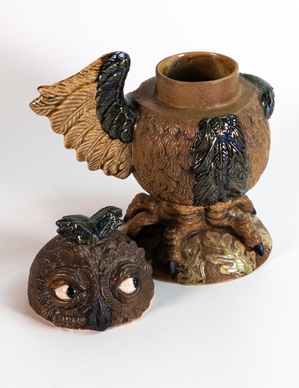 Burslem pottery Octavia the Owl Grotesque bird (chambermaid to the Duke & Duchess). Signed by Andrew - Bild 4 aus 5