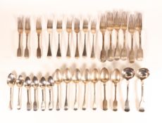 Large quantity of Georgian & Victorian silver hallmarked cutlery, comprising: 6 x dinner forks, 9