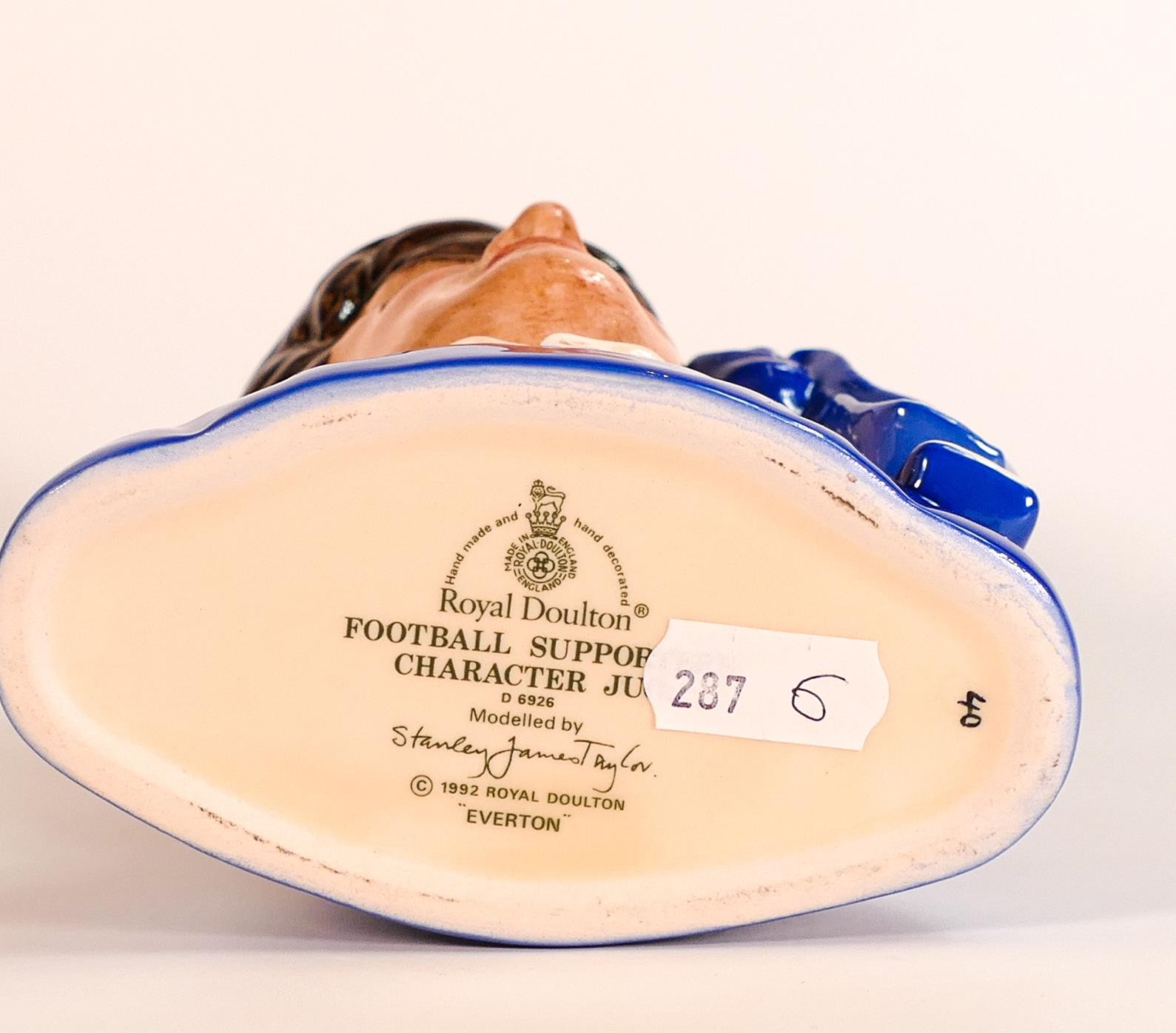 Royal Doulton intermediate sized character jug Football Supporter Everton D6926 - Bild 3 aus 3