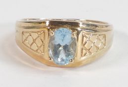 Ladies 9ct gold ring set with single pale blue stone, size U,4.4g.