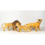 Beswick Lion family comprising Lion 2089 , Lioness 2097 and cub 2098 (3)