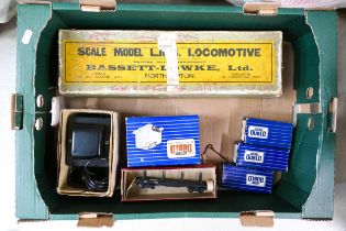A mixed collection of Model Railway items to include Distressed O gauge Bassett Lowke LMS Compound