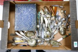 A collection of vintage silver plated cutlery