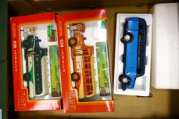 Two Boxed Tomica Dandy 1/43 Model Scale Buses including M29 2200 & M30-2200 together with NZG1/40