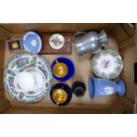 A mixed collection of items to include Royal Doulton Brambly Hedge Cup & Saucer The Gift, Wedgwood