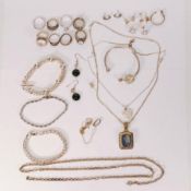 Assortment of sterling silver & silver coloured metal jewellery, gross weight including stones etc.,
