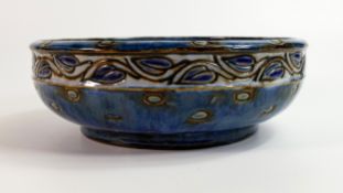 Royal Doulton Lambeth fruit bowl decorated with stylised Art Noveau flowers, d.25.5cm.