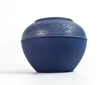 Vintage Wedgwood Midnight Interiors Biscuit porcelain matt dark blue vase, 1977 Made in England.