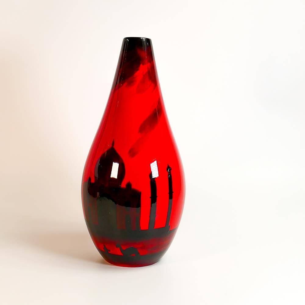 Peggy Davies Ruby Fusion large vase with Taj Mahal design, 40cm tall