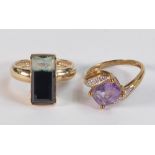 9ct gold amethyst & white stone ring size P, together with 9ct beryl / tourmaline or similar ring