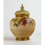 Royal Worcester potpourri Jar & cover 1286, blush floral decoration with green factory marks, h.