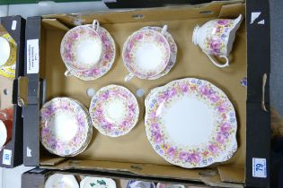 Royal Albert Serena patterned tea & dinner ware to include side plates, milk jug, twin handled cups,